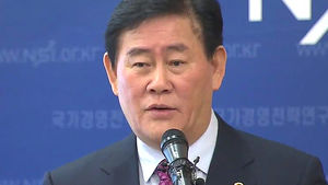 최경환 부총리 "메르스, 실질적으론 '경계' 단위 조치 지시"