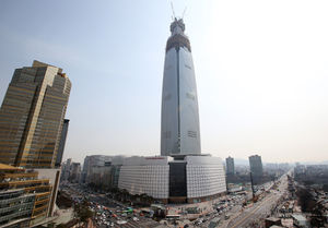 제2롯데 수족관&middot;영화관 재개장 여부 오늘 결정