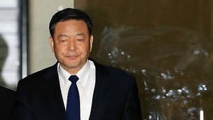 '통영함 비리' 황기철 전 해군총장 '재소환'