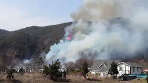 산불 위기경보 올려도&hellip;전국 산마다 "불이야"