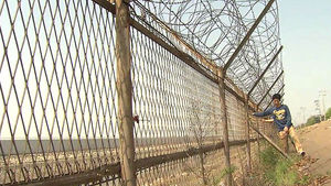 [수도권] '흉물스런 모습'&hellip;인천, 해안 군 경계 철책 철거