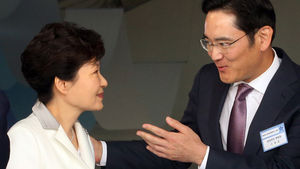 [핫포토] 이야기하는 박 대통령과 이재용 부회장