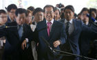 섬네일이미지  4:'성완종 리스트'에 오른 홍준표 경남도지사가 검찰 소환조사를 받기 위해 8일 오전 서울 서초구 서울고등검찰청에 들어서고 있다. (서울=연합뉴스)