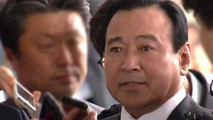 이완구 전 총리 검찰 소환에 충청 민심 '착잡'