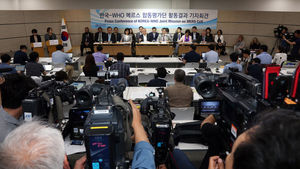 WHO 일문일답 "신속한 정보 공개 늦어져 초기 방역 정책 실패"