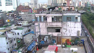 열 차단 페인트 쓱쓱&hellip;옥탑방 무더위 '안녕'