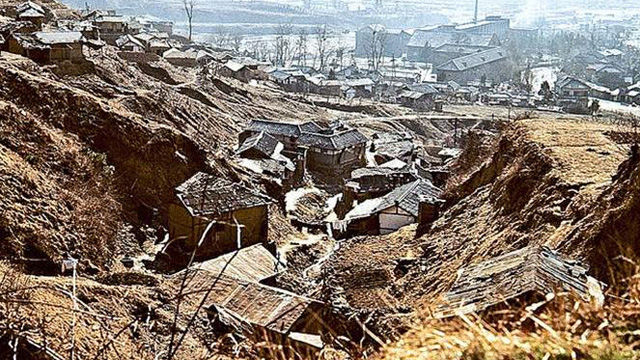 메인이미지  6 :  사진은 남산자락에서 바라본 서울시내. (듀이 맥린 박사 제공)