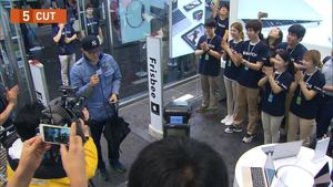[5컷] 애플워치 국내 첫 출시&hellip;새벽부터 장사진