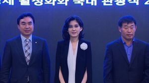 '명함, 놓칠 수 없어요'&hellip;이부진 향한 관심 폭발