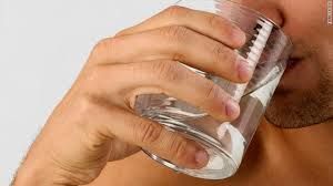 [월드리포트] 하루에 물을 얼마나 마셔야 하나요?