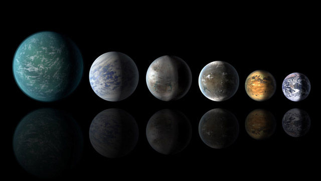 메인이미지  5 : 미국 항공우주국(NASA)은 백조자리에서 지구로부터 약 1천400 광년 떨어진 행성 '케플러-452b'를 발견했다고 23일 밝혔다. 이 행성의 특성과 환경이 지금까지 발견된 외계 행성들 중 지구와 가장 흡사하다. 사진은 지금까자 발견된 '거주 가능 구역' 행성들의 크기를 비교한 것으로, 왼쪽부터 차례로 케플러-22b, 케플러-69c, 케플러-452b, 케플러-62f, 케플러-186f, 지구다.