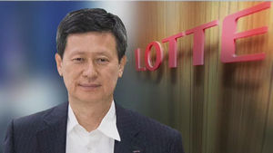 '롯데 경영권 분쟁' 신동주 전 부회장 귀국