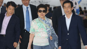 롯데 "신격호 처가, 일본 외상과 무관"&hellip;친일기업 비판 진화
