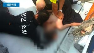 [생생영상] 무호흡 무맥박&hellip;죽을 뻔한 익수자 심폐소생술로 살린 해경&middot;소방대원