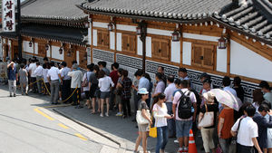 [핫포토] 삼복 더위 중 마지막 '말복'&hellip;북적이는 삼계탕집 인파