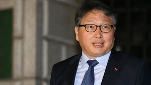 [슬라이드 포토] 최태원 SK회장 광복절 특사로 출소