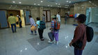 섬네일이미지  4:북한의 포격 도발로 긴장이 고조되는 21일 오후 강원 화천군 최전방 접경지역 마을 주민들이 화천읍 체육관으로 이동하고 있다. 화천군은 최전방 주민을 비상상황에 대비하기 위해 안전한 장소로 옮기고 사태 추이를 지켜보는 대피훈련이라고 밝혔다. (화천=연합)