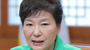박 대통령, 남북 협상 지휘하며 "눈에 실핏줄이 터졌다"