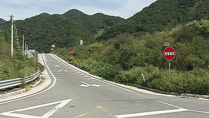 [전주] 진입로 잘못 들어와 '쾅'&hellip;아찔한 역주행