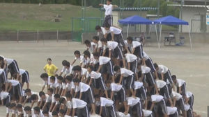 [취재파일플러스] 日 사람 잡는 운동회 '인간 피라미드'&hellip;갑론을박