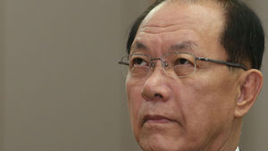 황우여 부총리 "경질론 무겁게 받아들일 것"