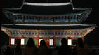 섬네일이미지  5:경복궁 야간특별 개장 이틀째 18일 오후 서울 종로구 경복궁을 찾은 시민들이 근정전을 바라보고 있다. 경복궁은 다음 달 2일까지, 창경궁은 다음 달 1일까지 야간개방한다. (서울=연합)