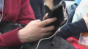 인터넷 뉴스 보는 척&hellip;'몰카'앱 개발자 덜미