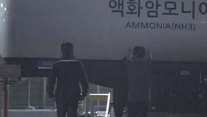 청주서 암모니아 누출&hellip;10여 명 호흡 곤란 증세