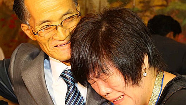 [슬라이드 포토] 1분 1초가 아쉬운 시간&hellip;2차 이산가족 작별상봉