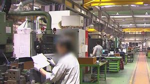 9월 전체 산업생산 2.4% 증가&hellip;54개월 만에 최고치