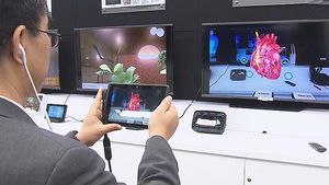 [IT&SMART] 병원 안 가도 건강 점검&hellip;5세대 이동통신 시연