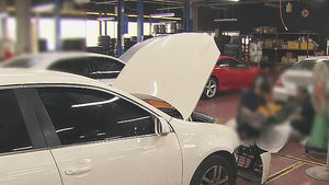 살짝 긁혀도 범퍼 교체&hellip;"이제 그만"