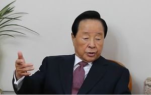 김영삼 전 대통령 혈액감염 의심 중환자실서 치료중 서거