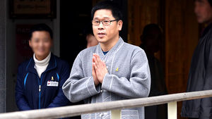 조계사 신도회, "한상균 위원장 오늘중 나가달라"