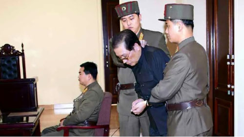 숙청 공포'에 떠는 북한 간부들…"고위직 안 맡겠다"
