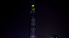 섬네일이미지  2:20일 밤 서울 잠실 롯데월드타워 외벽에서 크리스마스를 맞아 발광다이오드(LED) 조명을 활용, 예술공연이 펼쳐지고 있다. 총 13만8천여 개의 LED 조명을 활용한 이번 '롯데 루미아트 쇼'(LOTTE LumiArt Show)'는 25일까지 진행되며 매일 오후 6∼11시 정각, 20분, 40분에 각각 5분씩 펼쳐진다. (서울=연합뉴스)