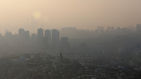 섬네일이미지  1:21일 오후 남산 서울 N 타워에서 바라본 도심은 뿌연 미세먼지층으로 가득 차 있다. 국립환경과학원은 수도권은 밤부터 국외 미세먼지의 유입으로 농도가 짙어지겠으며, 서울은 밤에 '나쁨' 수준의 농도가 나타날 수 있다고 예상했다.