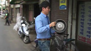 [취재파일플러스] 생맥주 통 반으로 잘라보니&hellip;기발한 용기