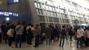 세부행 에어아시아 정비불량으로 결항&hellip;승객들 "연휴 망쳤다"