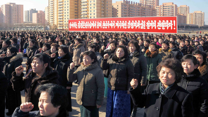 메인이미지  3 : 북한은 김정은 국방위원회 제1위원장의 신년사에서 제시된 과업 관철을 촉구하는 각도 군중대회를 열었다고 7일 조선중앙통신이 보도했다.