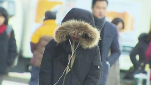 오늘도 매서운 한파&hellip;밤부터 수도권 눈 소식