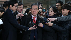 '성완종 리스트' 홍준표 첫 공판&middot;&middot;&middot; "정치 오래하다 보니 이런 참소도 당해"