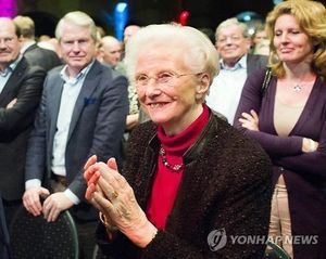 네덜란드 안락사 도입 장관 살해범 2년 만에 자백 "신의 뜻"