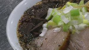 발렌타인데이용 '초콜릿 라멘'&hellip;"의외의 맛"
