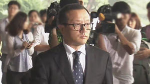 검찰 "'전두환 추징금', 시공사가 60억 대신 내야"