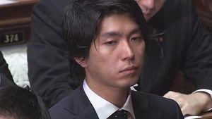 육아휴직 추진하다 '불륜 의혹' 日의원 "의원직 사퇴"