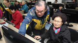 '71살 선생님에 66살 학생'&hellip;컴퓨터 앞 은빛 열정