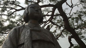 日 관방 부장관 "위안부 재단지원과 소녀상 철거는 패키지"