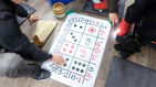 섬네일이미지  1:경남 양산경찰서가 지난 6일 새벽 전문 도박장과 마약 범죄 온상이 된 양산 시내 한 외국인 전용식당에서 압수한 도박기구.(양산=연합뉴스)