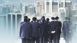 "핵심만 남긴다"&hellip;대기업 구조조정 '경쟁'